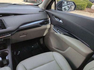 2023 Cadillac XT4 Luxury