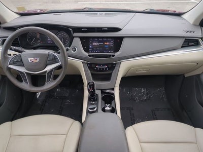 2022 Cadillac XT5 Premium Luxury