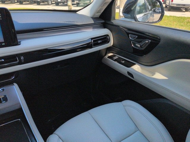2027 Lincoln Aviator Premiere