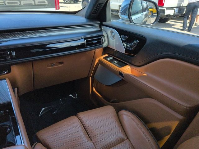 2022 Lincoln Aviator Black Label