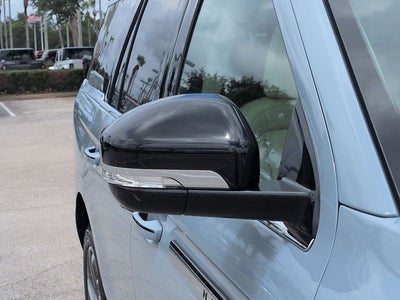 2027 Lincoln Navigator Reserve