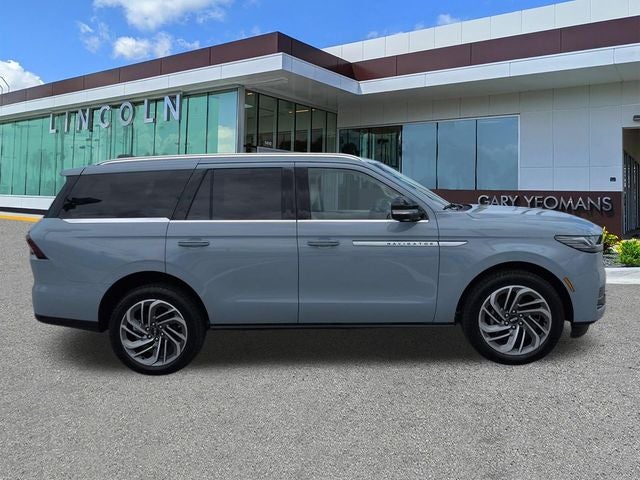 2027 Lincoln Navigator Reserve