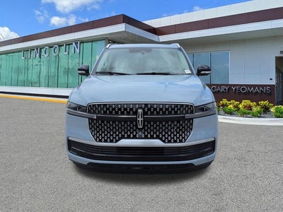 2027 Lincoln Navigator Reserve