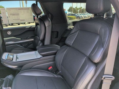 2027 Lincoln Navigator Reserve
