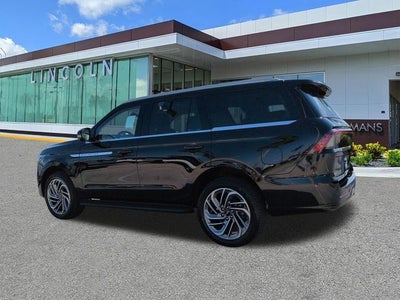 2026 Lincoln Navigator Premiere