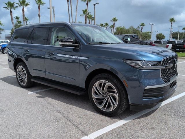 2027 Lincoln Navigator Premiere