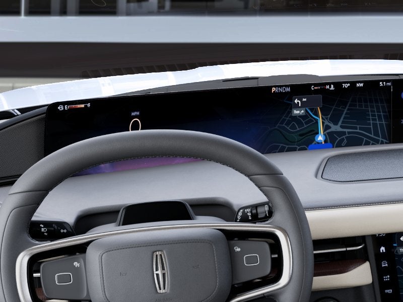 2027 Lincoln Navigator Premiere
