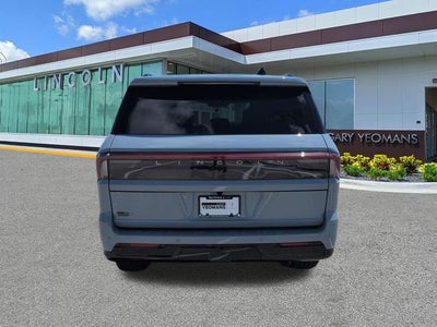 2027 Lincoln Navigator Reserve