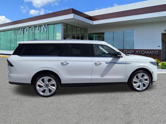 2025 Lincoln Navigator L Reserve