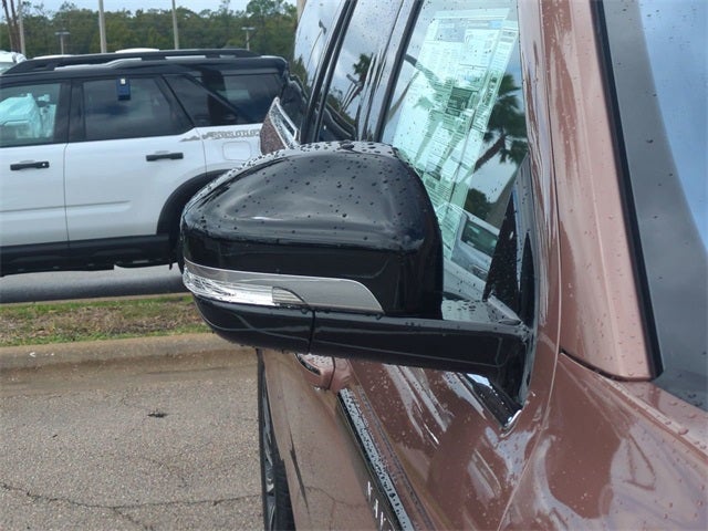 2025 Lincoln Navigator Black Label