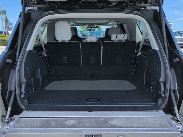 2027 Lincoln Navigator Black Label