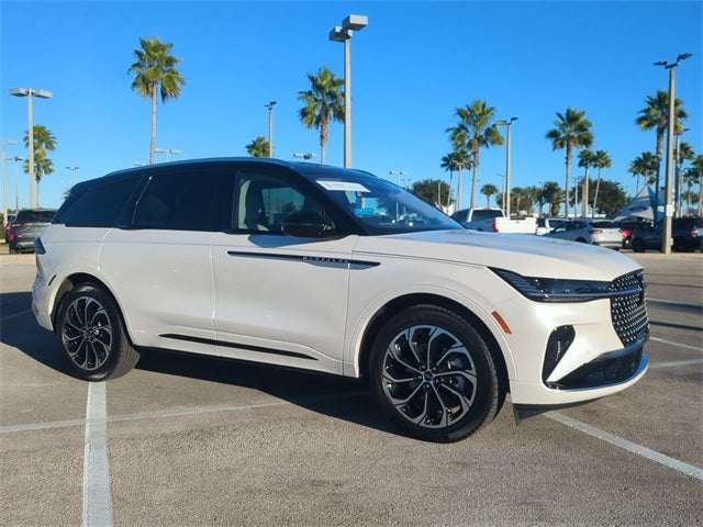 2025 Lincoln Nautilus Reserve