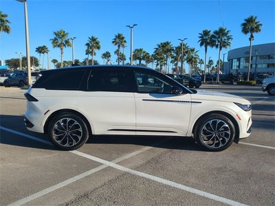 2025 Lincoln Nautilus Reserve