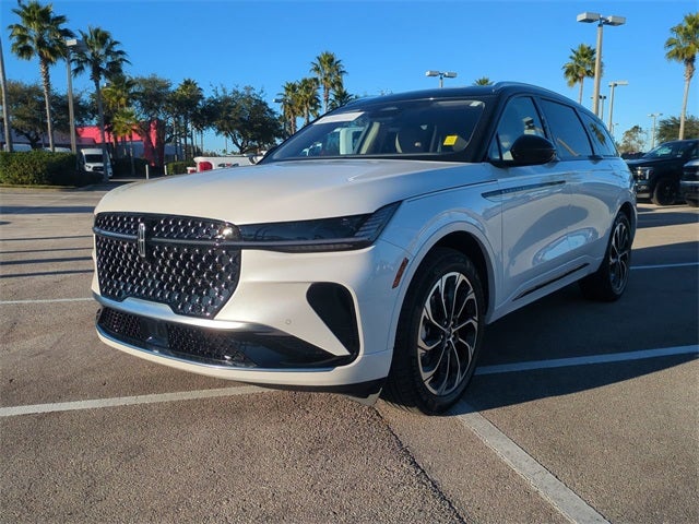 2025 Lincoln Nautilus Reserve