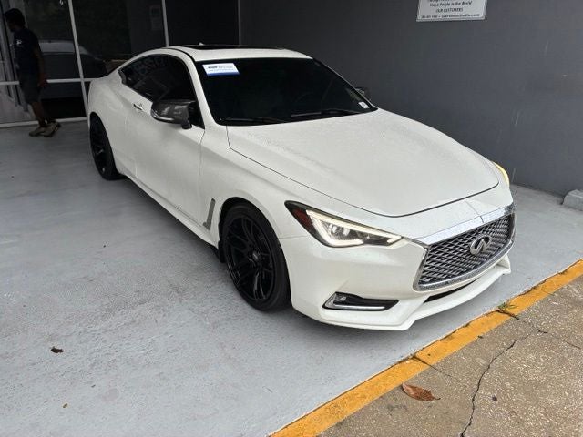 2018 INFINITI Q60 3.0t LUXE