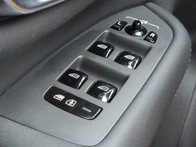 2025 Volvo XC90 Plug-In Hybrid T8 Ultra 7 Passenger 2025.5