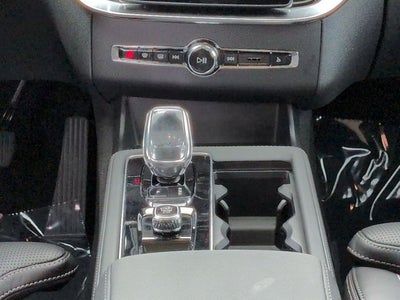 2025 Volvo XC90 Plug-In Hybrid T8 Ultra 7 Passenger 2025.5