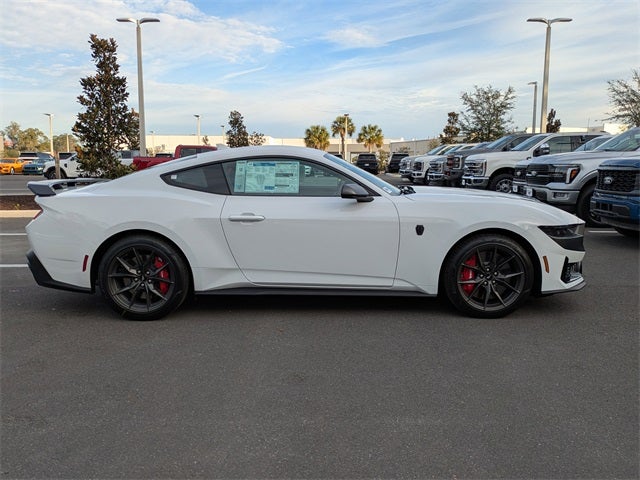 2026 Ford Mustang Dark Horse