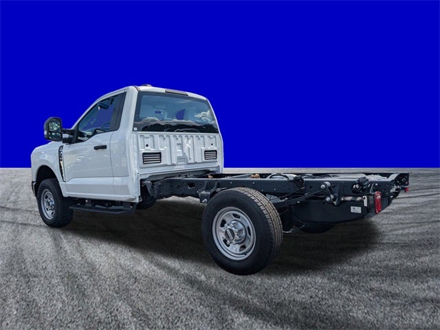 2026 Ford F-350SD XL 145 WB