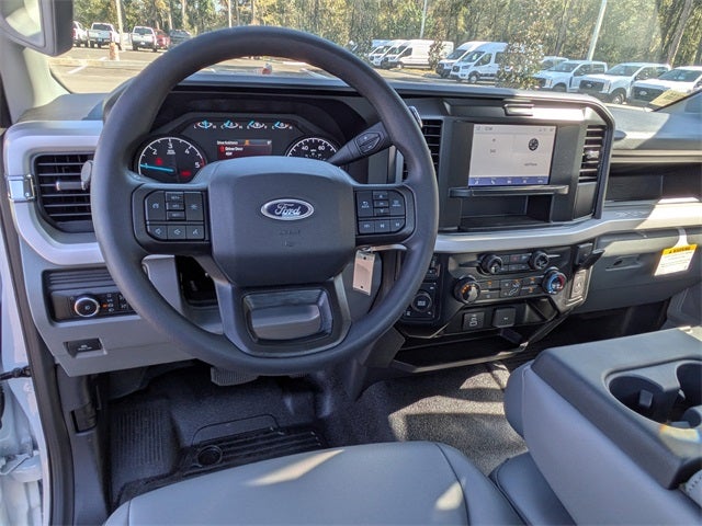 2026 Ford F-350SD XL 145 WB