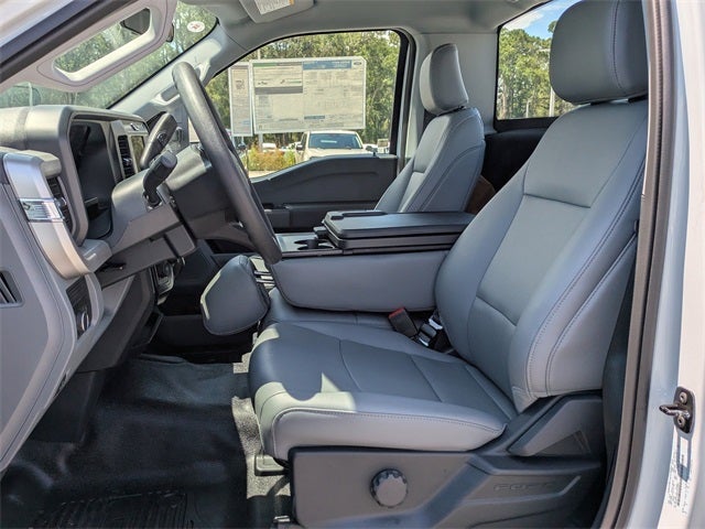 2025 Ford F-350SD XL 145 WB