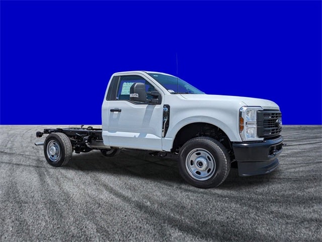 2025 Ford F-350SD XL 145 WB
