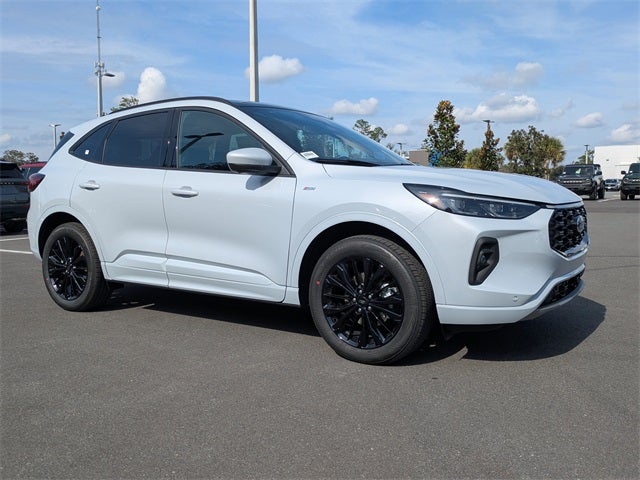 2026 Ford Escape Hybrid ST-Line Elite