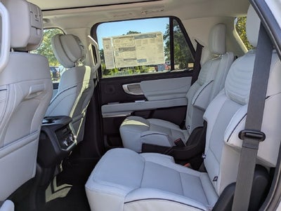 2027 Ford Expedition Platinum
