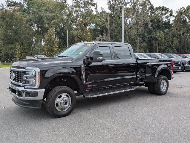 2023 Ford F-350SD Lariat