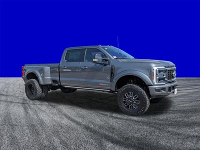 2026 Ford F-350SD Platinum BLACK WIDOW