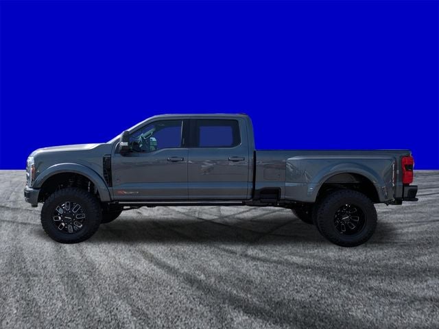2026 Ford F-350SD Platinum BLACK WIDOW
