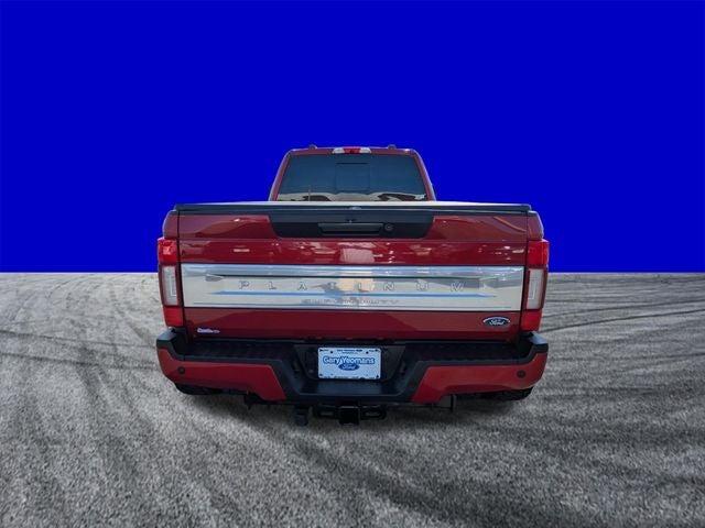 2022 Ford F-450SD Platinum