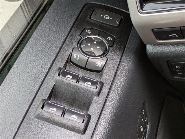 2022 Ford F-450SD Lariat DRW