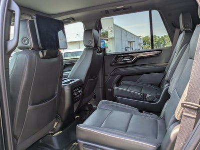 2025 GMC Yukon Elevation