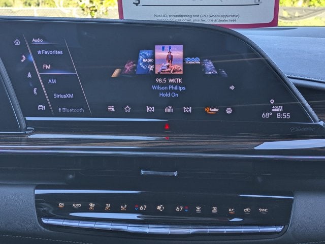 2023 Cadillac Escalade Luxury