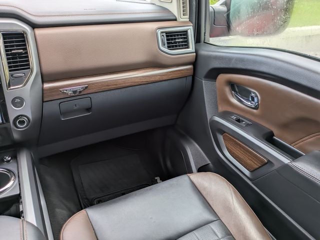 2017 Nissan Titan Platinum Reserve