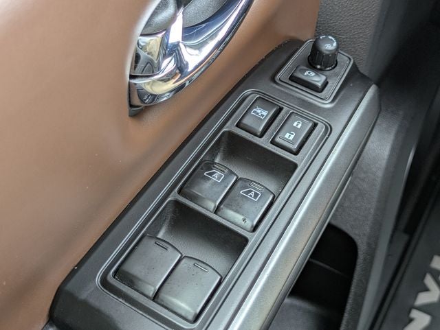 2017 Nissan Titan Platinum Reserve