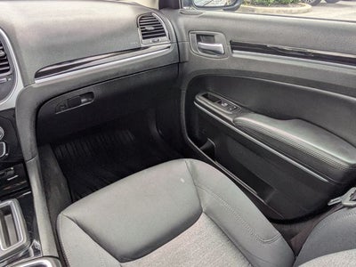 2023 Chrysler 300 Touring
