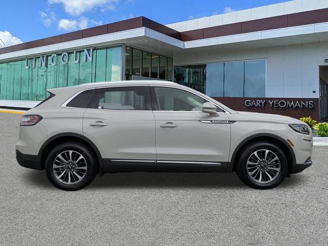 2022 Lincoln Nautilus Reserve