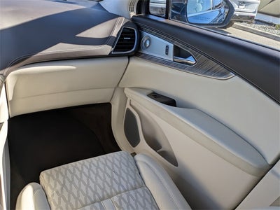 2019 Lincoln Nautilus Black Label