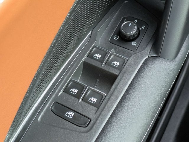 2026 Volkswagen Tiguan SEL R-Line Turbo