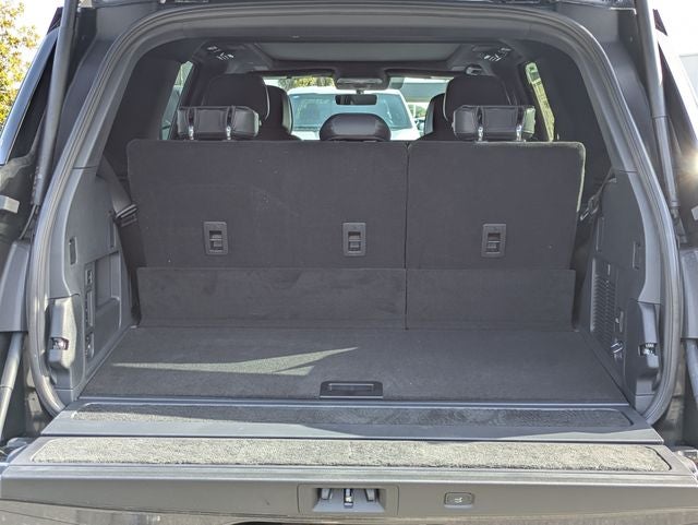 2027 Lincoln Navigator Reserve