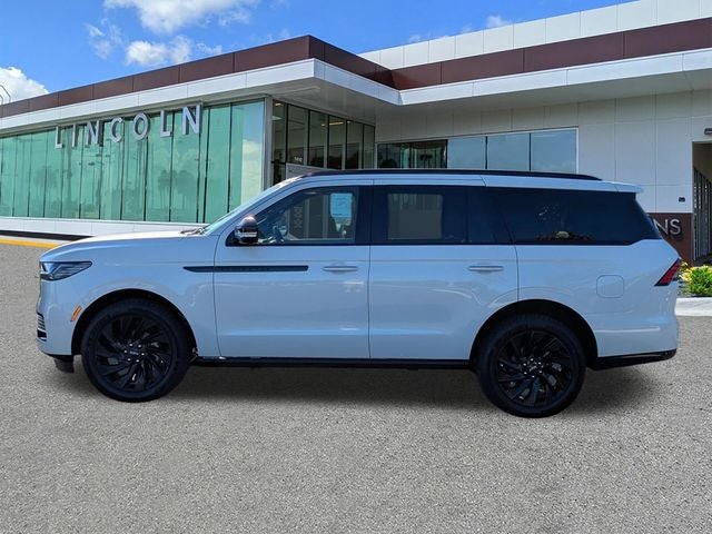 2027 Lincoln Navigator Reserve