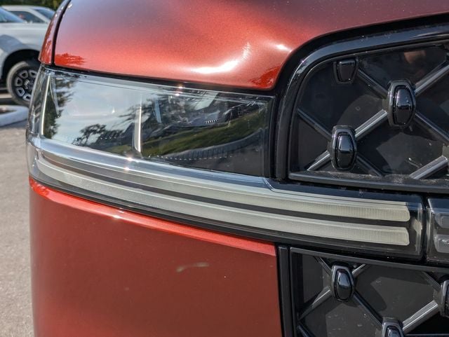 2027 Lincoln Navigator Reserve