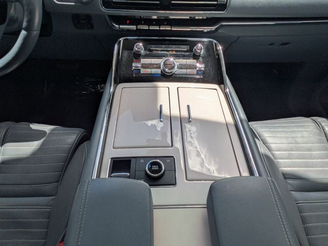 2023 Lincoln Navigator Black Label