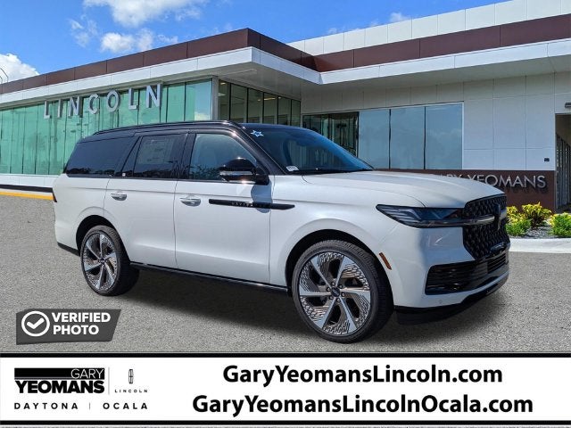 2027 Lincoln Navigator