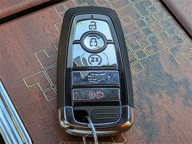 2025 Lincoln Navigator Black Label