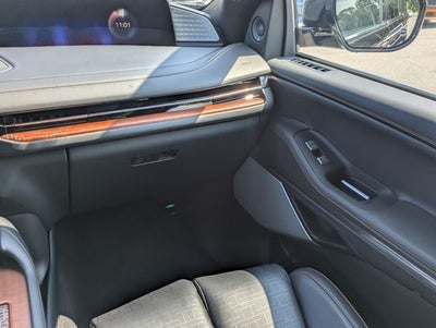 2027 Lincoln Navigator Black Label