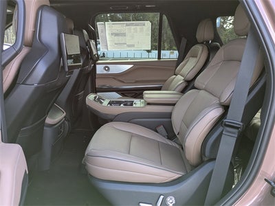 2025 Lincoln Navigator Black Label