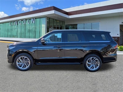 2026 Lincoln Navigator Premiere